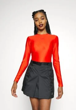 Jordan ESSEN SUIT - Camiseta De Manga Larga - Habanero Red/gym Red , Mujer