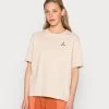 Jordan ESSEN TEE CORE - Camiseta Básica - Sanddrift , Mujer