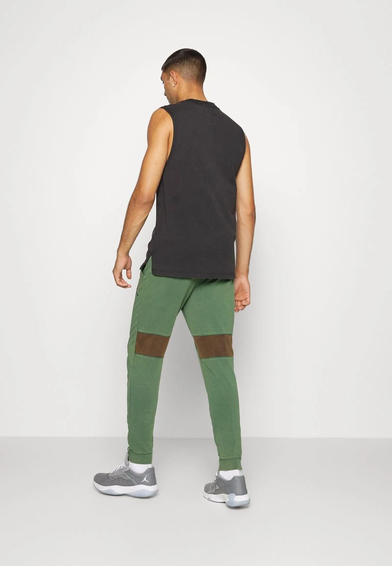 Jordan AIR PANT - Pantalones Deportivos - Noble Green/black , Hombre - Imagen 3