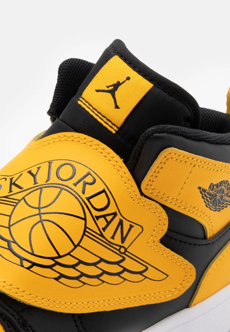 Jordan SKY 1 UNISEX - Zapatillas De Baloncesto - Black/university Gold/white , Unisexo - Imagen 6