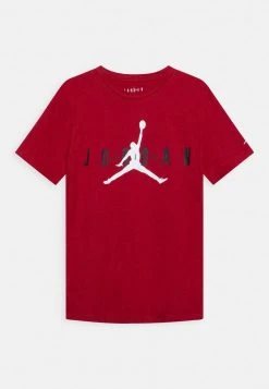 Jordan BRAND TEE - Camiseta Estampada - Gym Red , Unisexo