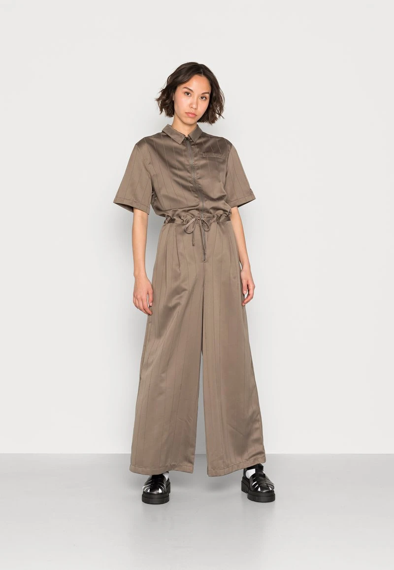 Jordan HERITAGE FLIGHTSUIT - Mono - Olive Grey/ Black , Mujer