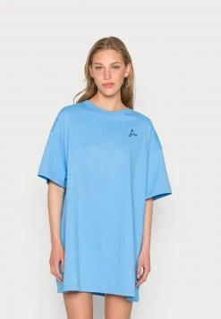 Jordan ESSEN DRESS CORE - Vestido Ligero - University Blue , Mujer