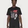 Jordan BRAND CREW - Camiseta Estampada - Black, Hombre