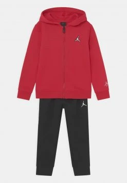 Jordan ESSENTIALS SET - Chándal - Black , Niños