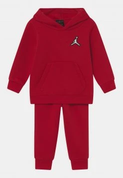 Jordan ESSENTIALS UNISEX SET - Chándal - Gym Red , Unisexo