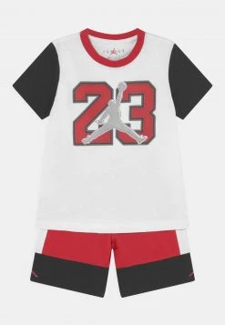 Jordan BOX OUT SET - Camiseta Estampada - Gym Red , Niños