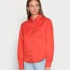 Jordan NEW CLASSICS - Camisa - Habanero Red , Mujer