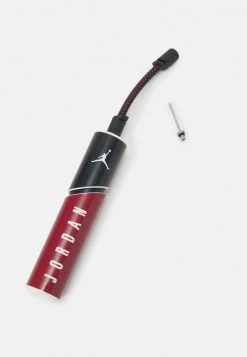 Jordan ESSENTIAL BALL PUMP - Otros Accesorios - Gym Red/black/white , Hombre