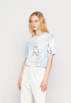 Jordan HER TEE CORE - Camiseta Estampada - Celestine Blue , Mujer